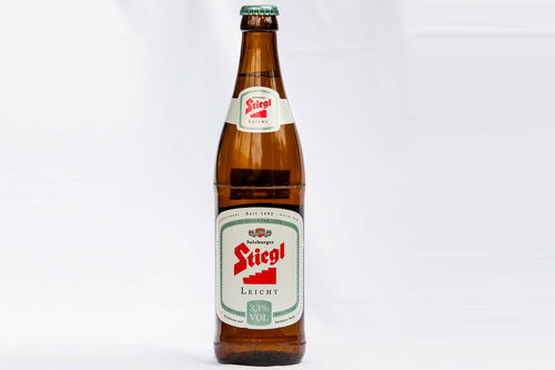 Platz 5 – 86 PunkteStiegl leichtBezugsquelle: Interspar€ 0,83/0,5 Liter3,3% Alkoholwww.stiegl.atNotizFruchtig-exotische Aromatik mit viel Mango, Quitte, zart-rauchig, feines Säurespiel am Gaumen, wenig Druck, zart-hopfiger Abgang.