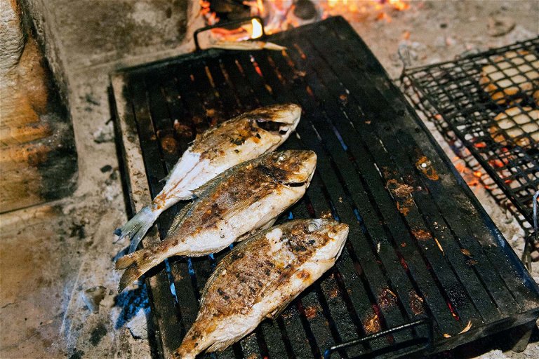 In der «Konoba Astarea» wird frischer Fisch in der Glut zubereitet.
