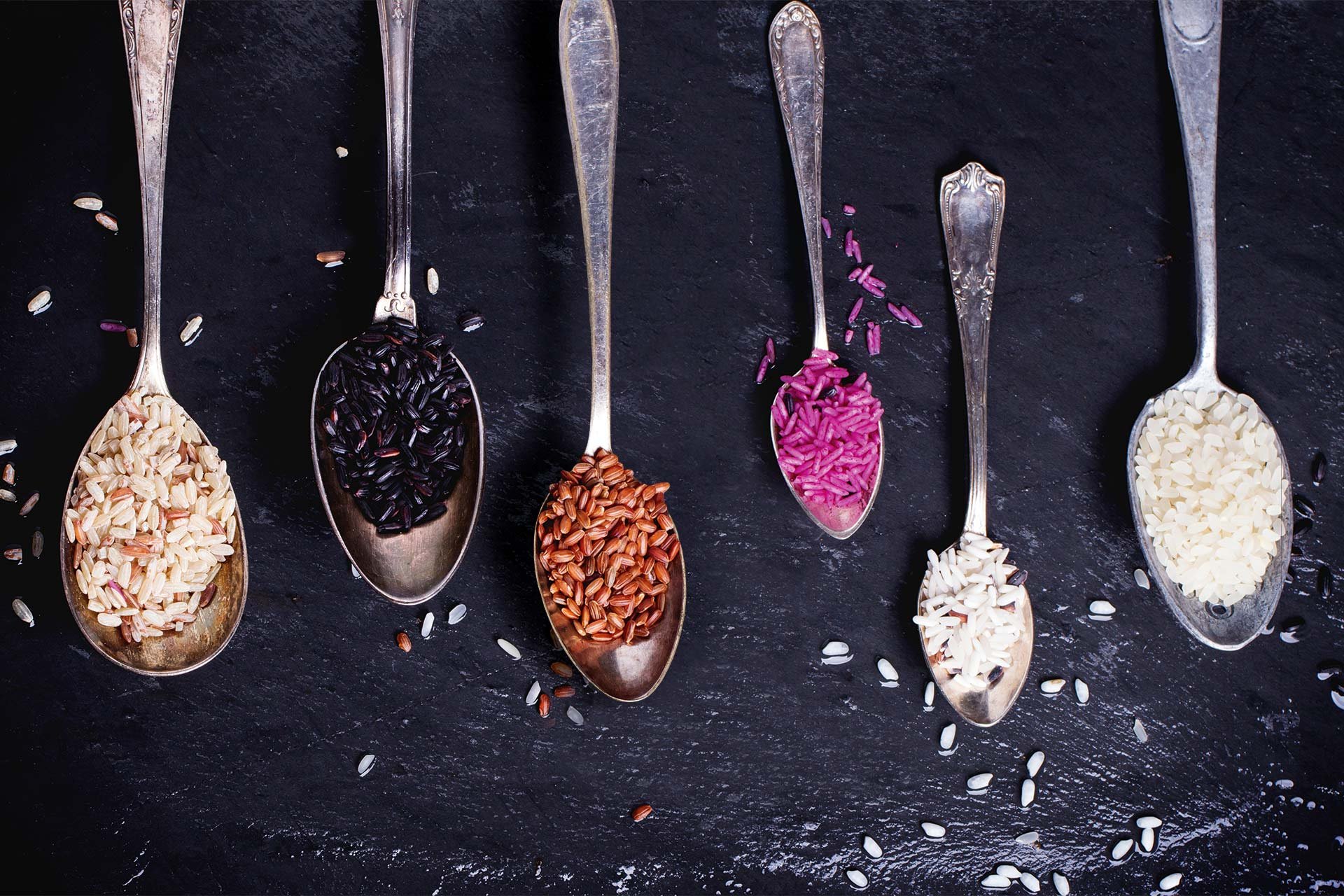Von weiss über rosa bis schwarz: Reis in allen Farben und Formen