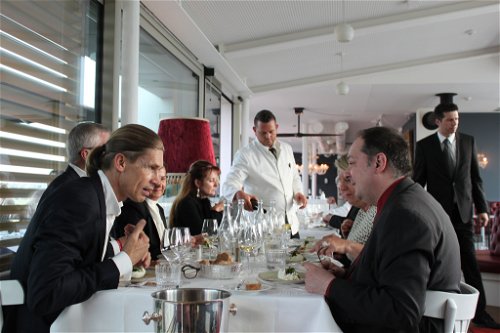 Der Top-Winzer von der Saar Roman Niewodniczanski (Weingut van Volxem) im Gespräch mit dem Falstaff Wein-Chefredakteur Ulrich Sautter.