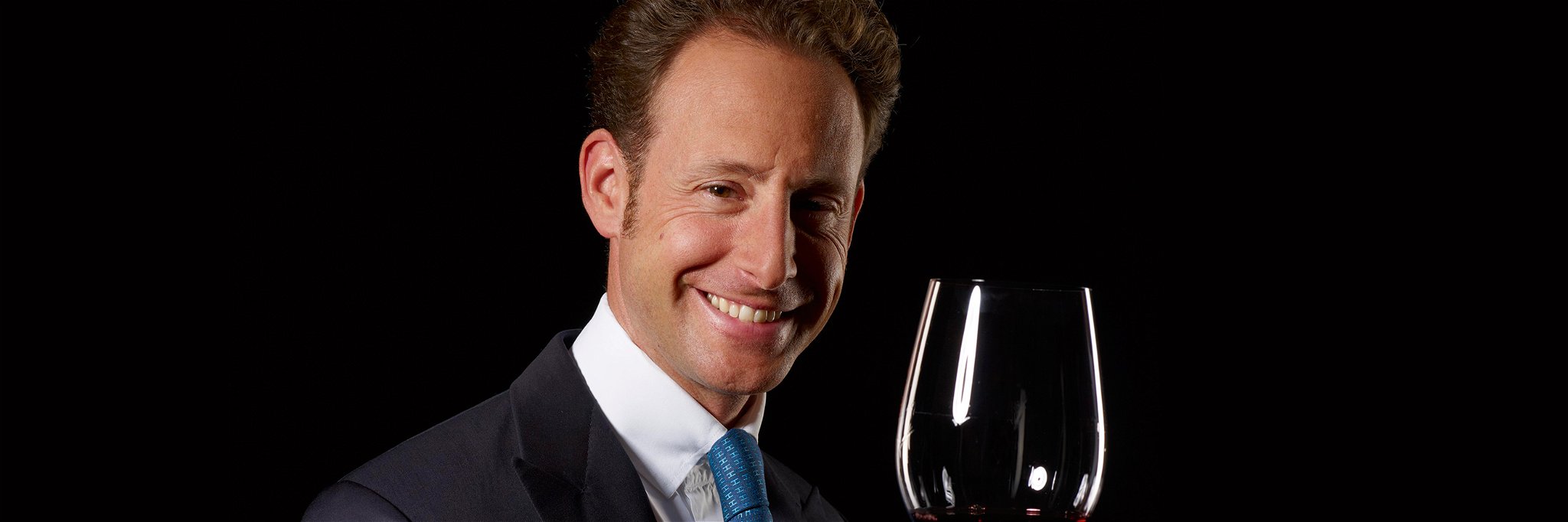 CEO Maximilian Riedel führt persönlich durch das Pinot-Noir-Tasting.