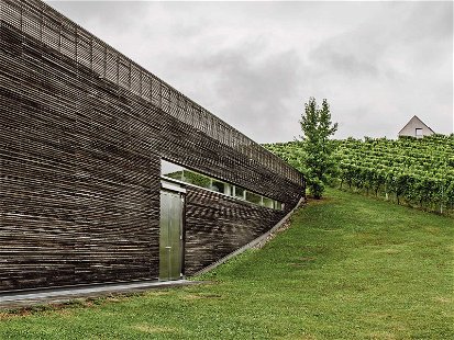 Moderne Architektur, hervorragender Wein: das Weingut Lackner-Tinnacher in Gamlitz.