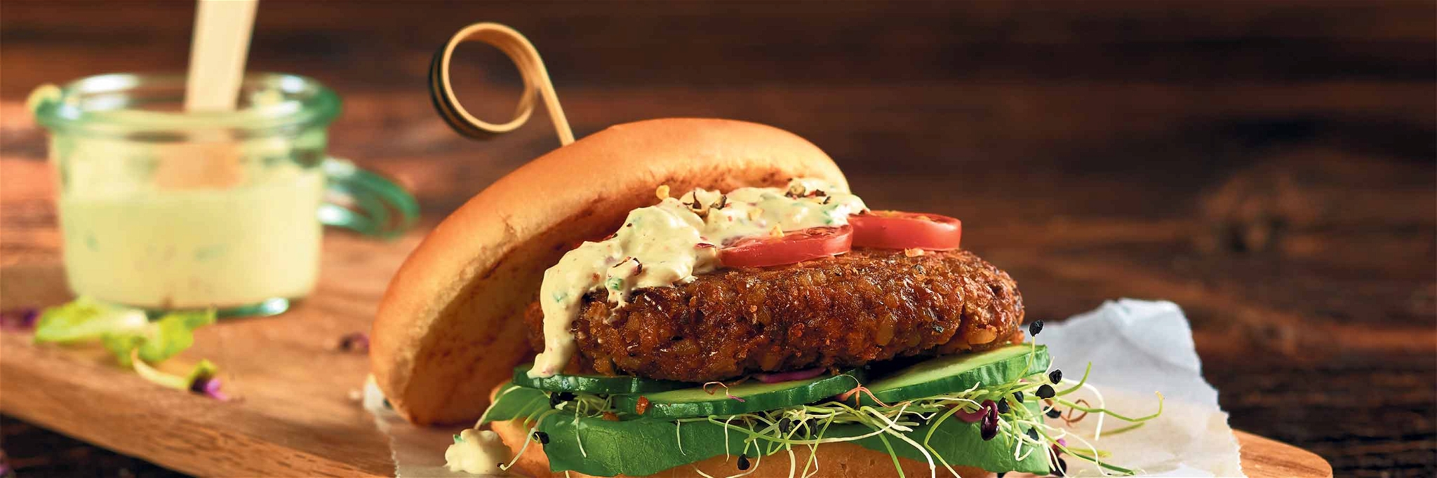 Der Burger zählt zu den neuen Produkten aus Insekten, die ab dem Frühling bei Coop erhätlich sind.