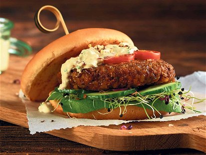 Der Burger zählt zu den neuen Produkten aus Insekten, die ab dem Frühling bei Coop erhätlich sind.