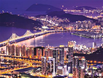 Busan: Zwischen Hochhäusern und modernen Ausgeh­vierteln schlummert noch das alte Korea.