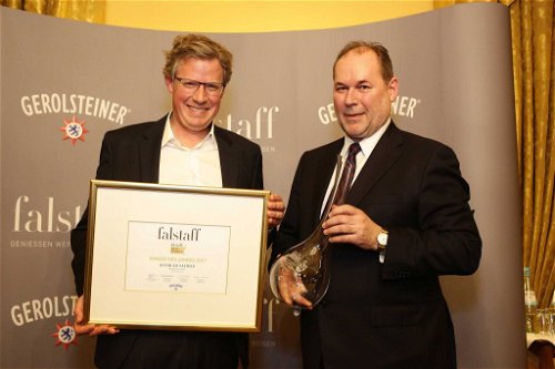Kategorie »Winzer des Jahres«: Konrad Salwey mit Laudator Otto Geisel.