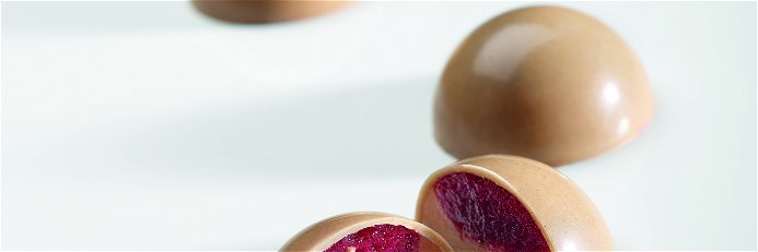 Valrhona bringt eine Serie an Kuvertüren auf den Markt, die die Verwendung von Obst für Konditoren und Chocolatiers revolutioniert.