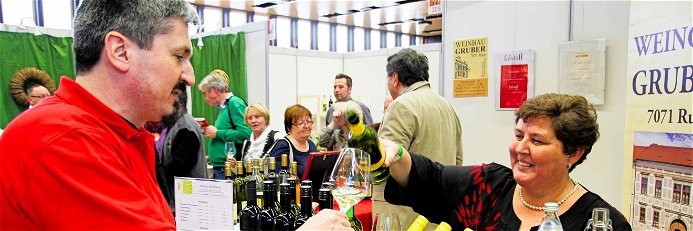 Auf der 17. »Weinmesse Innsbruck« präsentieren etwa 170 Winzer ihre Weine.