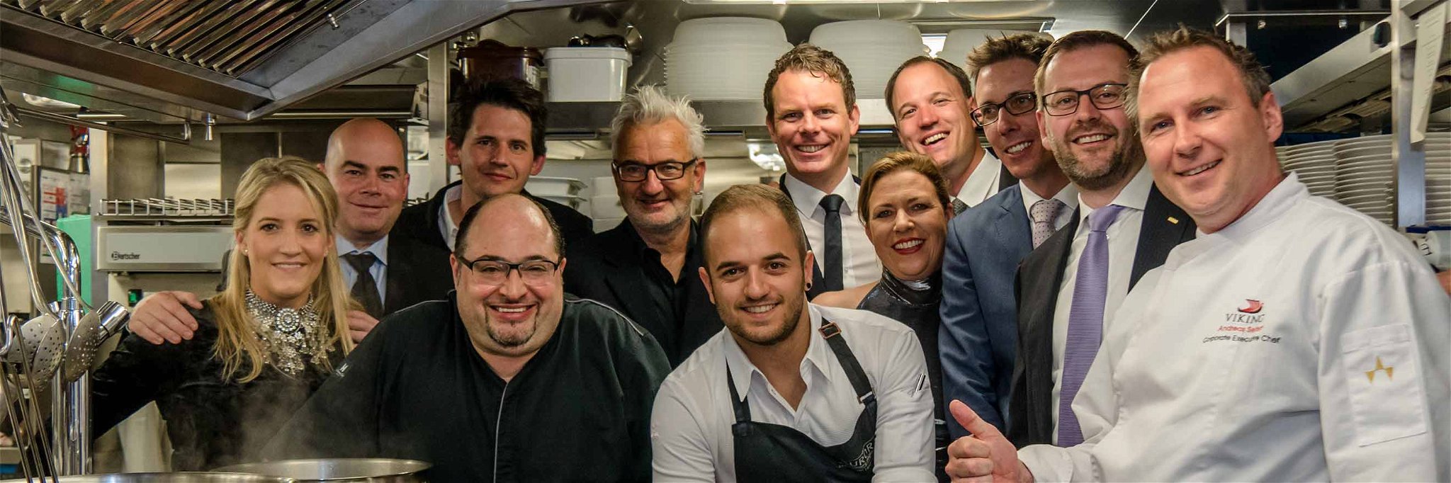 Genuss-Team: Der FBMA Vorstand mit den beiden Gastköchen Antonio Colaianni (Restaurant Gustav) und Stefano Corrado (Restaurant Aurora) und Viking Hild Corporate Executive Chef Andreas Seifert.