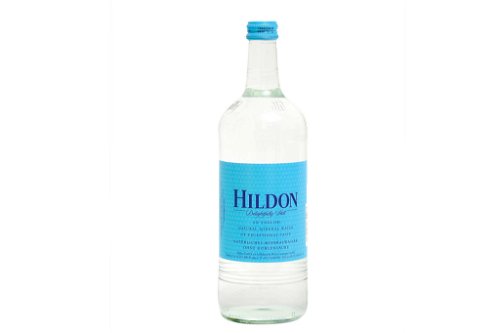 Hildon – Mineralwasser Bewertung: 4&nbsp;PunkteSauberer, frischer Duft. Schmeckt leicht salzig, mild, mit feiner Mineralik, süffig, mit würzigem Abgang, insgesamt stimmig. Relativ geringe Mineralienwerte mit 312&nbsp;mg pro Liter, zudem ist das Wasser natriumarm (7,7&nbsp;mg/l). ca. CHF 8,60/l, Großbritannien, www.hildon.com