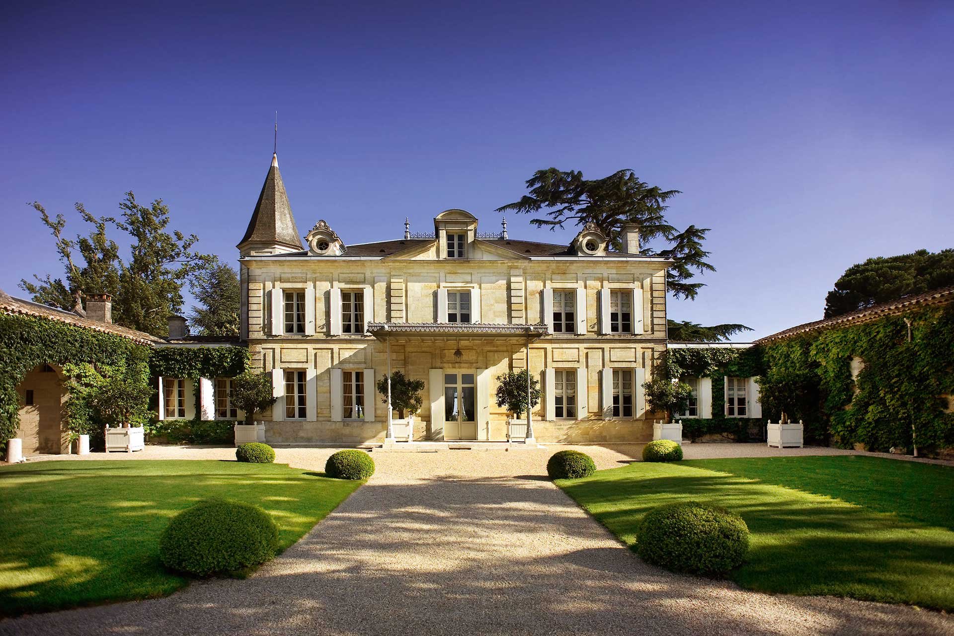 Das Château wurde Mitte des 19. Jahrhunderts vom damaligen Eigentümer Jean-Jacques Ducasse errichtet.