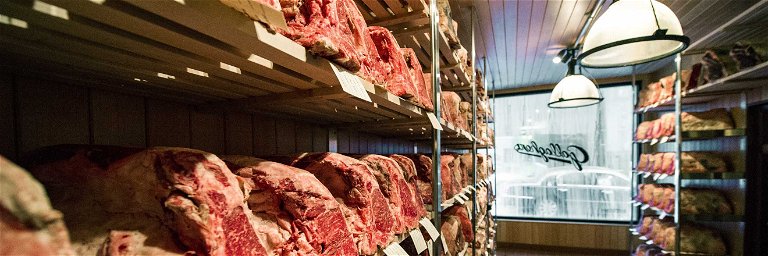 Bei «Gallagher's» in New York reifen in den Auslagen Unmengen an Fleischstücken, die Auswahl an Steaks mit unterschiedlicher Reifedauer ist riesig.