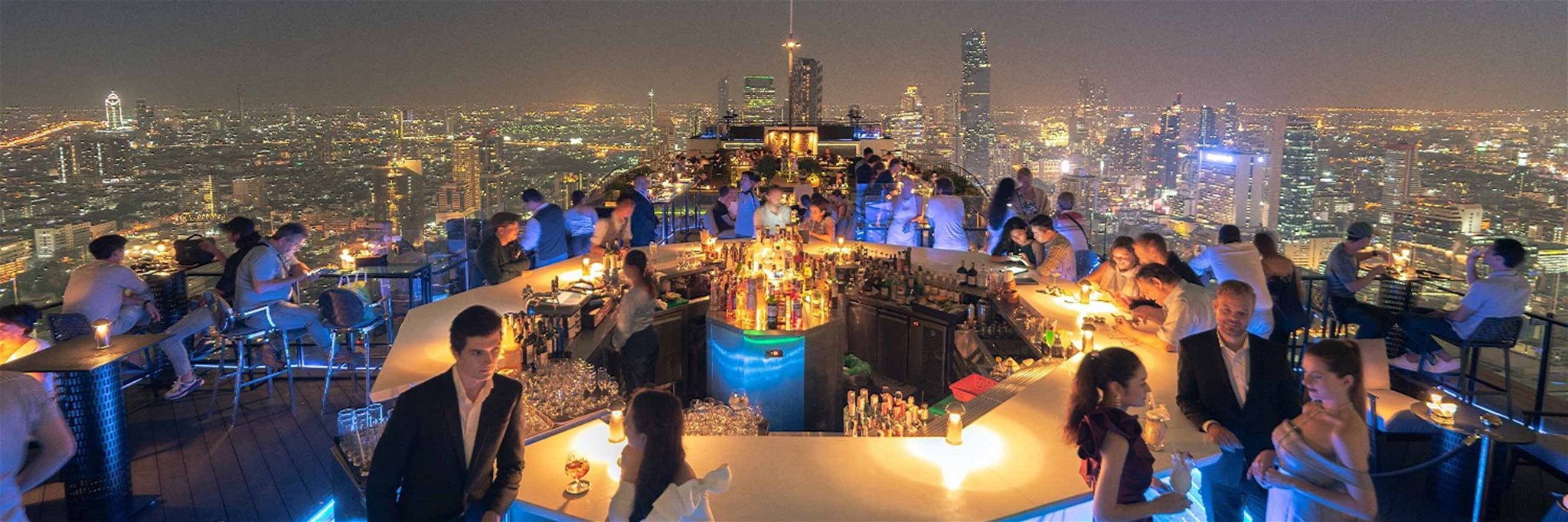 Die Rooftop Bar des Banyan Tree Hotels zählt zu eine der besten in Bangkok.