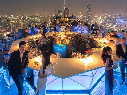 Die Rooftop Bar des Banyan Tree Hotels zählt zu eine der besten in Bangkok.