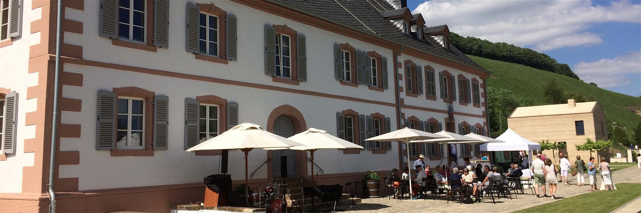 Auch das Gästehaus und Weingut Cantzheim in Kanzem ist Teil des »SaaRieslingSommer 2017«.