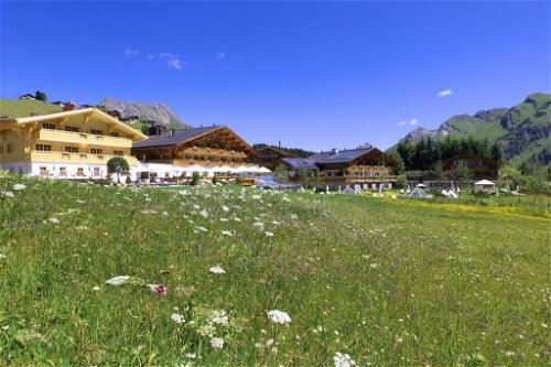 Das Burg Vital Resort liegt in Oberlech in Tirol.