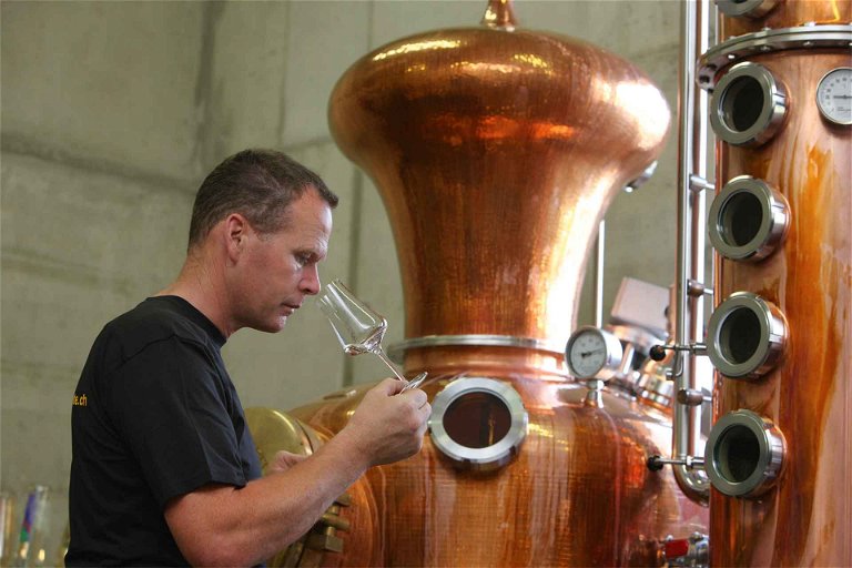 Urs Hecht führt die Gunzwiler Destillate schon in dritter Generation.