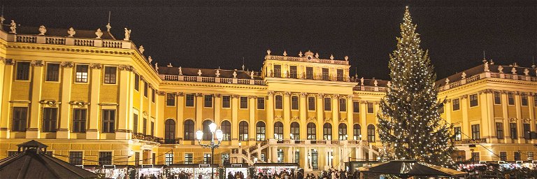 Der Christkindlmarkt im Schloss Schönbrunn in Wien ist jedes Jahr Besuchermagnet für Einwohner und Touristen.&nbsp;