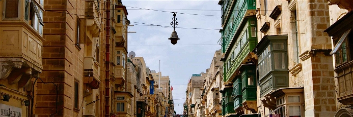Valletta ist die größte Stadt der drei Inseln mit 394.000 Einwohnern.&nbsp;