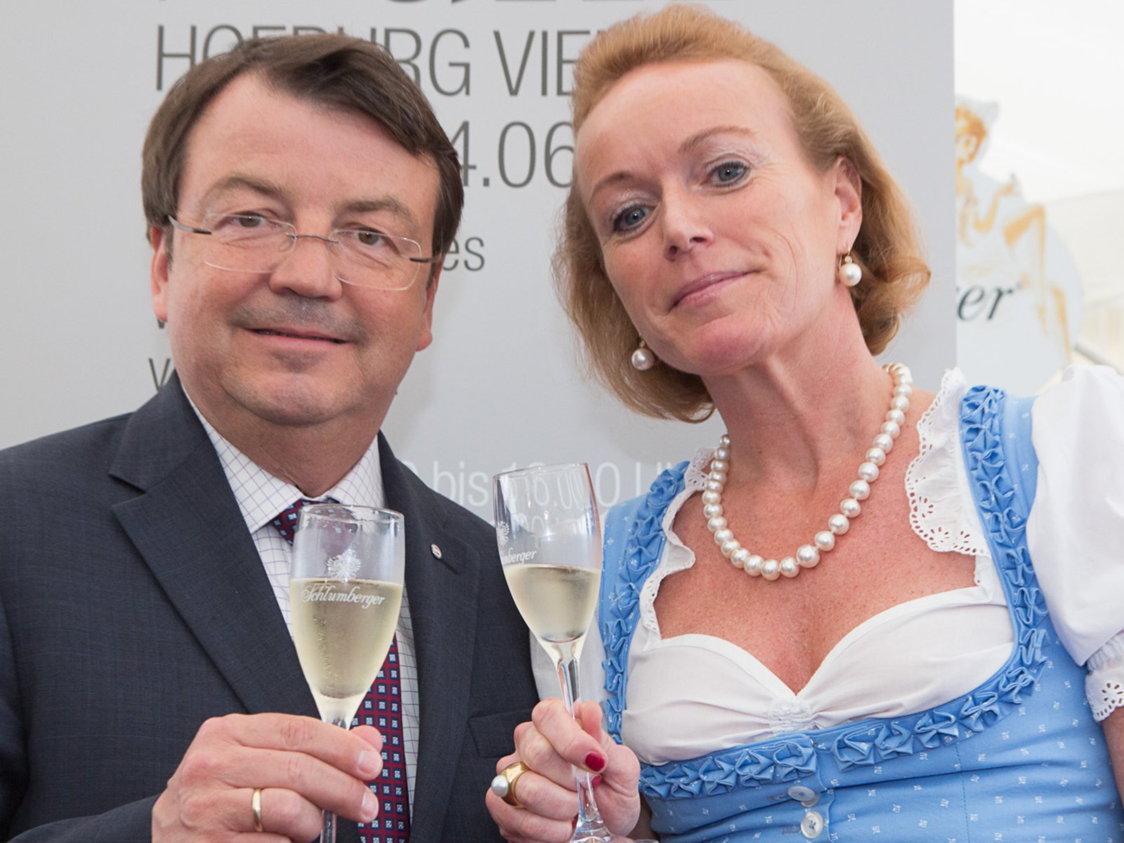 Mit ÖWM GF Mag. Willi Klinger (l.) und M.A.C. Hoffmann GF Mag. Alexandra Graski-Hoffmann (r.) bündelt ein »Dream Team« seine Kräfte für den österreichischen Wein.