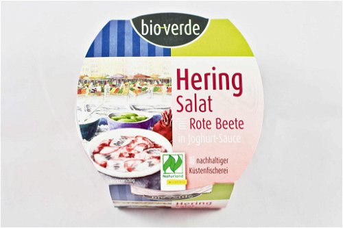 9. Platz, 83 Punkte*: Bio Verde&nbsp;Hering Salat Rote Beete€ 2,99 für 150 g (Kilopreis: € 20,–)&nbsp;U. a. BasicDie Optik erinnert an Labskaus. Die Joghurt-Sauce ist leicht, aber dafür überlagert die sehr starke Säure in der Sauce den Fischgeschmack.