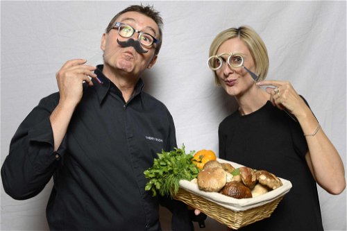 Immer für einen Spaß zu haben: Thierry Baucher und Ehefrau Christelle vom Restaurant »Les 5 Sens«.