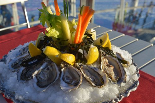 Die Küche des Gipfelrestaurants Cima kredenzt, unter anderem, frische Austern.