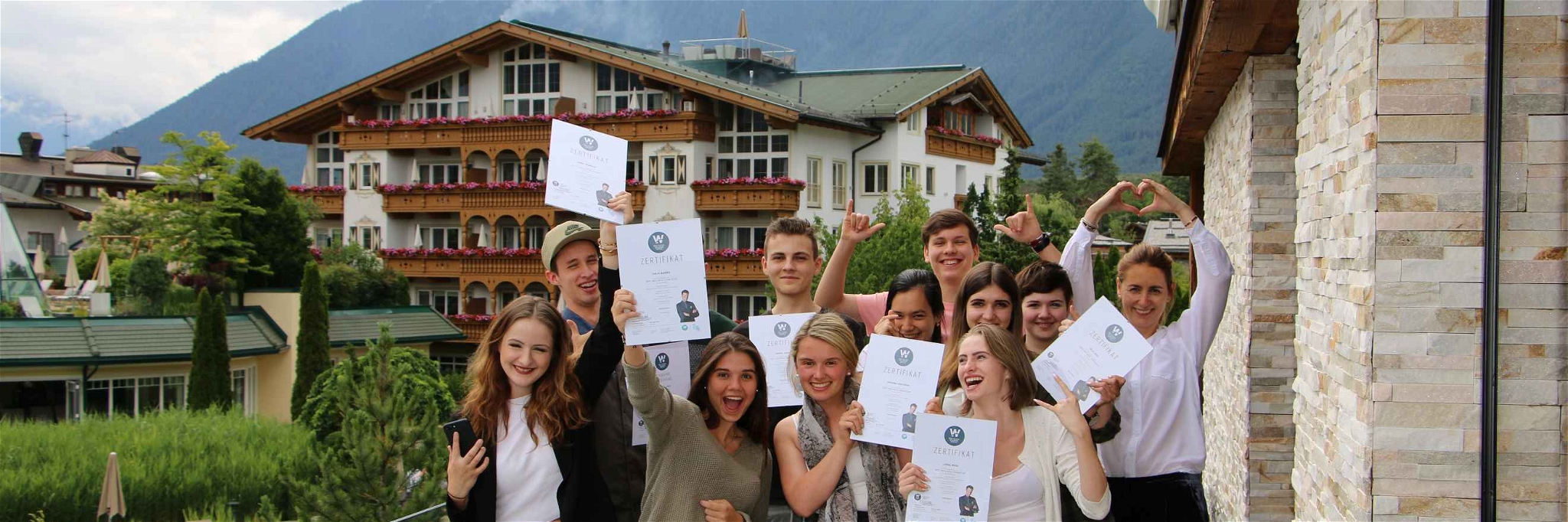 Im Alpenresort Schwarz tragen sechs weitere Hotelfachkräfte den Titel »Best Wellness Youngstars«.