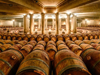 Der runde Chai von Château Lafite-Rothschild ist einer der berühmtesten Wein­keller der Welt.