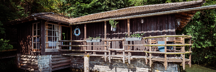 Das private Bootshaus des Seehotels Kastanienbaum in Luzern öffnet für drei Monate seine Türen.