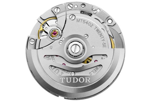 Das Tudor-eigene Automatikkaliber »MT5402« ist von der COSC offiziell als Chronometer zertifiziert.
