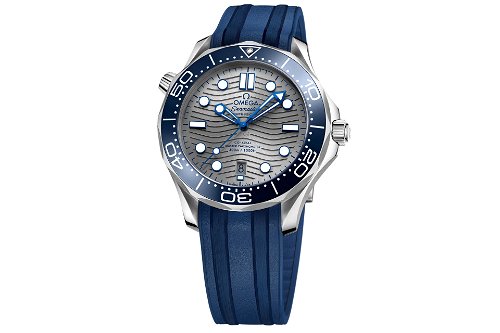Zum 25. Geburtstag der »Seamaster Diver 300 M« präsentiert Omega eine mit zahlreichen Details auf­gewertete und technisch stark verbesserte Uhr. 14 unterschiedliche Modelle stehen zur Wahl.