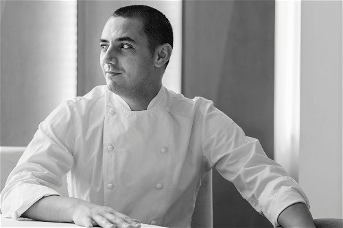 Der Franzose Julien Royer (o. r.) sorgt im stylischen »Odette« für eine französische Küche der Superlative. Gelernt hat er beim legendären Michel Bras.