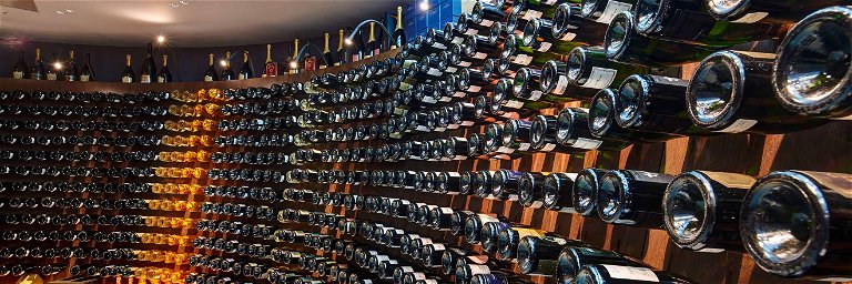 Der Weinkeller des «Park Hotel Vitznau» zählt mit 32'000 Flaschen und sechs Lagerräumen zu einem der grössten Kellern der Schweiz.