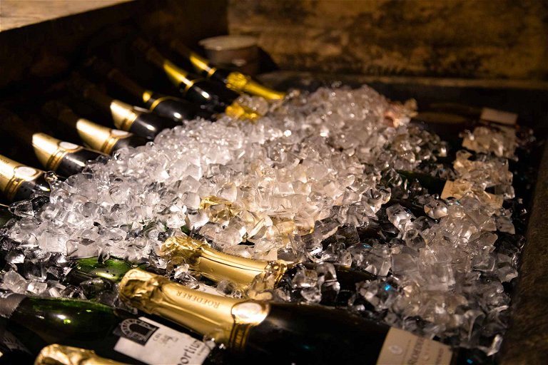 Die Jahrgangs-Champagner aus&nbsp; 2008 besitzen sowohl Finesse wie Komplexität. Ihre Vielschichtigkeit lädt zum sofortigen Genuss ein, sie haben auch das Zeug für eine lange Reife.