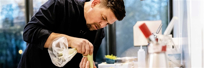 Tim Mälzer stellt sich bei »Kitchen Impossible« immer wieder neuen Herausforderungen.