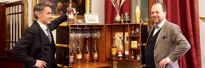 Maurice Lebet, Geschäftsführer Moët Hennessy Österreich mit Erich Wassicek, Whisky-Experte/»Halbestadt Bar«