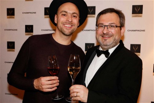 Max Mutzke (Preisträger 2019) mit Vincent Perrin (Generaldirektor Comité Champagne)