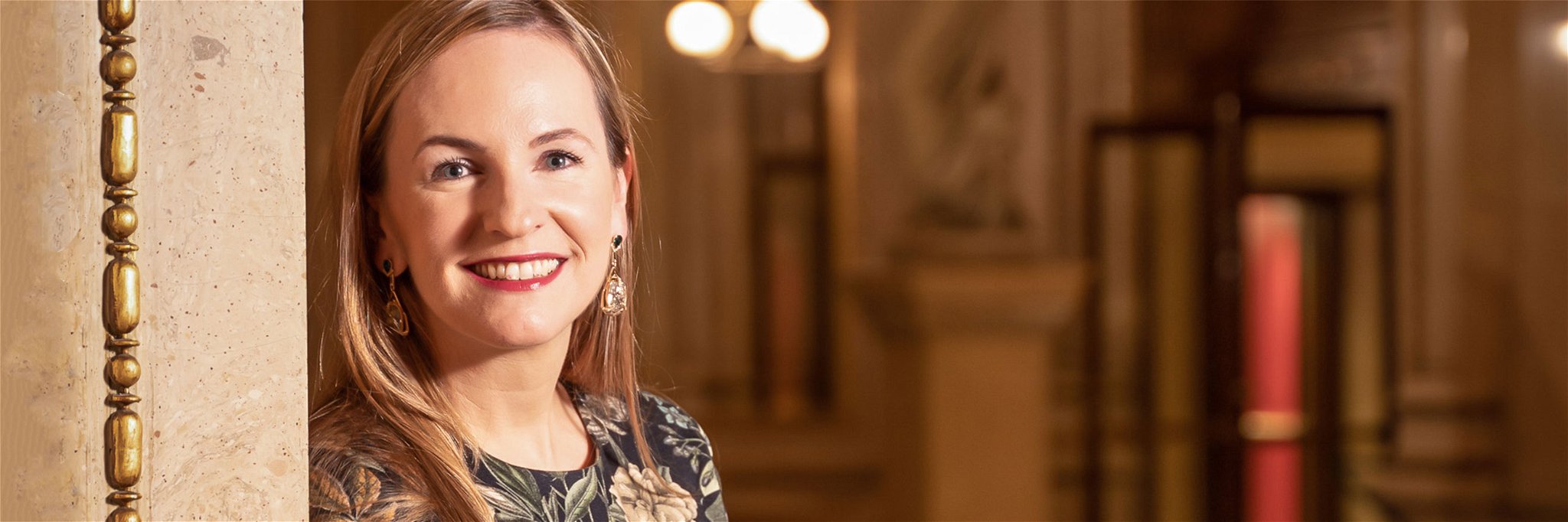 Maria Großbauer, Mutter eines vierjährigen Sohnes, organisiert 2019 zum dritten Mal den Opernball. 