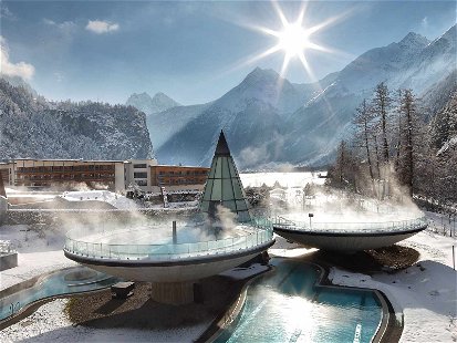 Das Aqua Dome Hotel bei der Tiroler Therme Längenfeld wurde von Travelcircus unter die Top 10 Instagram-Hotels der Welt gereiht.