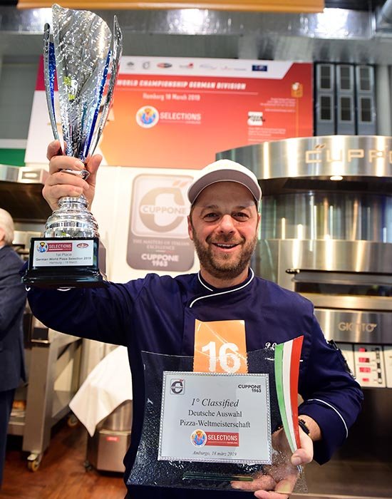 Pasquale Corvaglia ist Gewinner des Deutschen Vorentscheid der Pizza-Weltmeisterschaft.