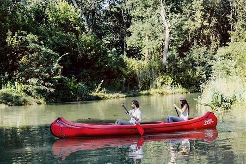 Das Abenteuer Natur erlebt man hautnah bei Boots- und Kanutouren durch den Auwald bei Tulln oder die Weltkulturerbelandschaft Wachau.