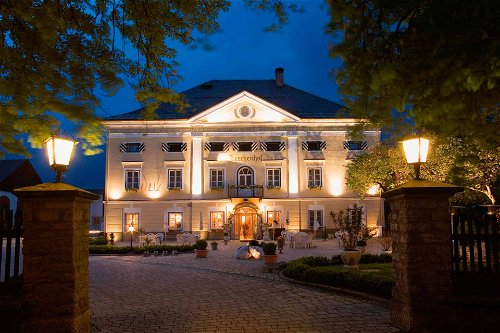 Hotel Schloss Lerchenhof.