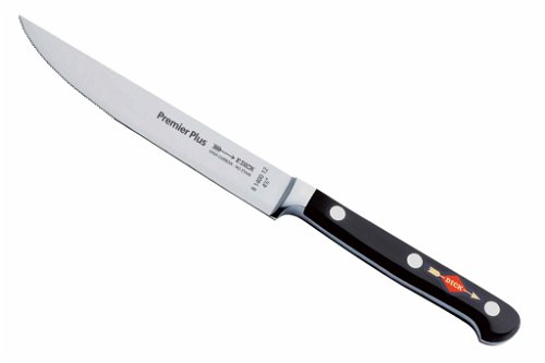 F. Dick: Die 12 Zentimeter lange Klinge des »Premier Plus« mit feinem Wellenschliff ist auch für mächtige T-Bone-Steaks geeignet. € 28,83 bei dick-messer.de.