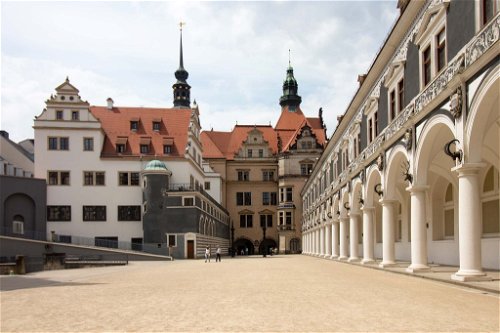  Das Dresdner Residenzschloss beherbergt die staatlichen Kunstsammlungen.