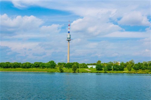 Der Donauturm in Wien belegt im internationalen Vergleich Platz 45. Der Eintritt zur 165 m hohen Plattform kostet rund 16 CHF oder 0,10 CHF pro Meter.