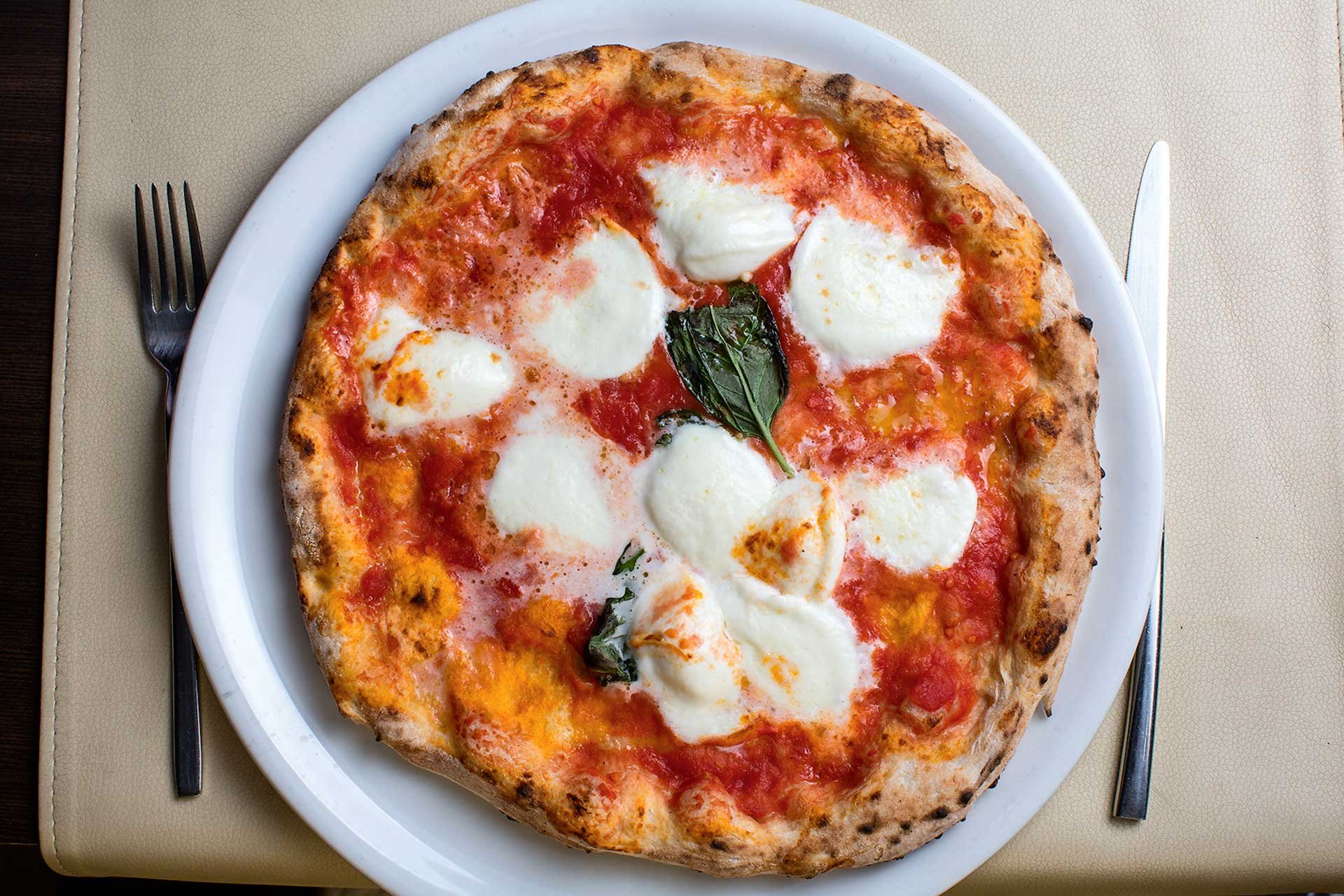 Die beste Pizza Neapels zu finden, ist gar nicht so leicht. »Da Attilo« im Spanischen Quartier ist ein guter Anfang.