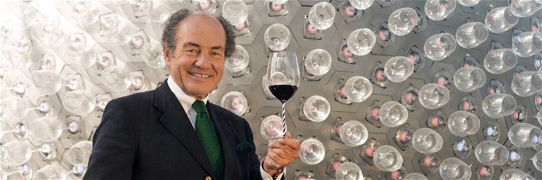 Der Glashersteller wird von «Wine Spectator» für seine Pionierarbeit ausgezeichnet.