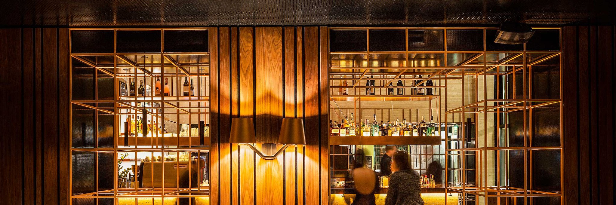 »Porto Bar« im Hotel »Triest«, in Wien. Design des Architekturbüros »BEHF«