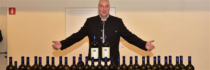 Im Vorfeld des Winefestival Meran fand eine Vertikalverkostung aller 32 Sassicaia-Jahrgänge aus Magnum-Flaschen statt.